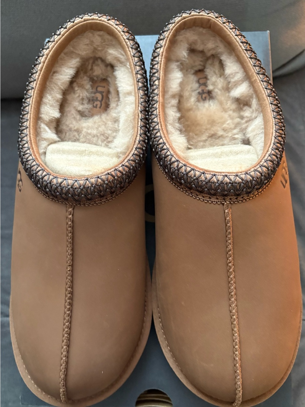 UGG Men's Chestnut Brown Shearling-Lined Slip-On Slippers